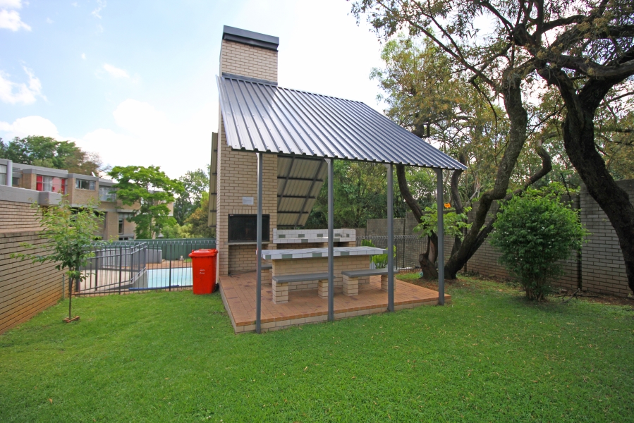 2 Bedroom Property for Sale in Norwood Gauteng