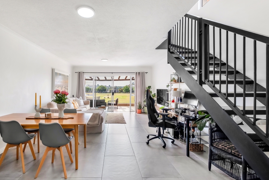 2 Bedroom Property for Sale in Birdhaven Gauteng