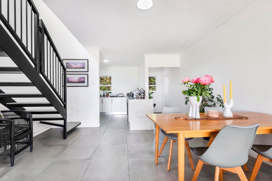 2 Bedroom Property for Sale in Birdhaven Gauteng