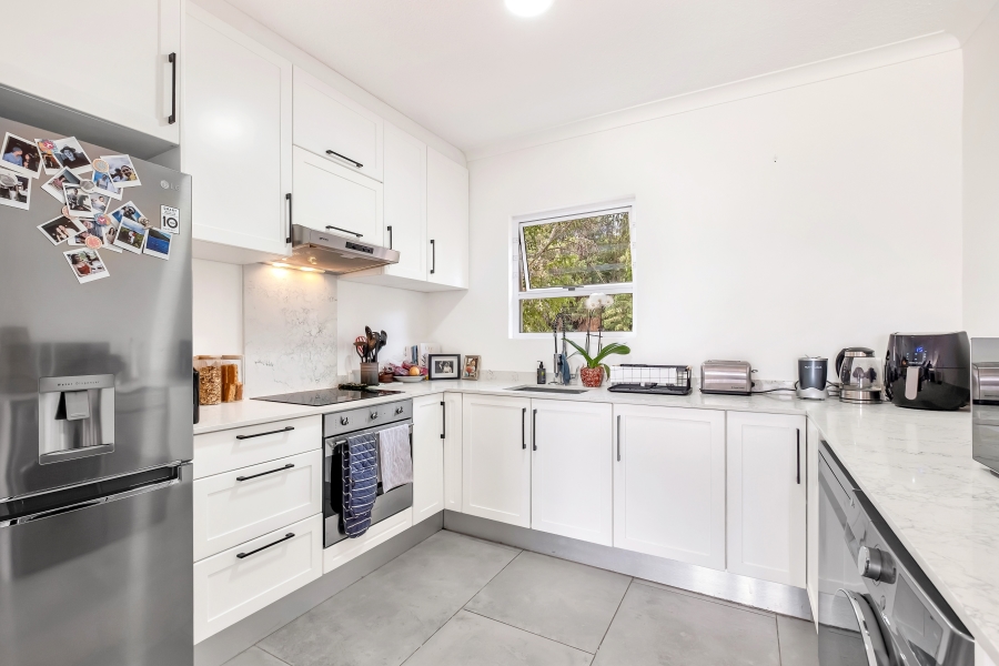 2 Bedroom Property for Sale in Birdhaven Gauteng