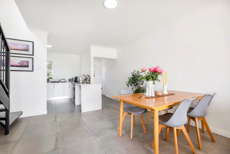 2 Bedroom Property for Sale in Birdhaven Gauteng