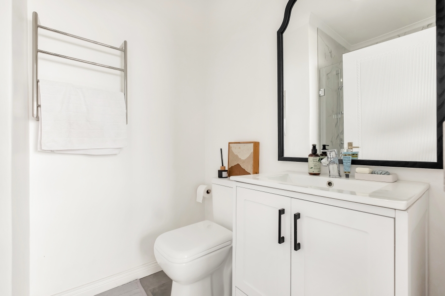 2 Bedroom Property for Sale in Birdhaven Gauteng