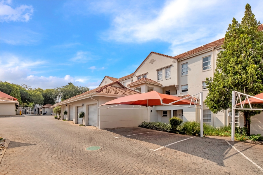 2 Bedroom Property for Sale in Birdhaven Gauteng