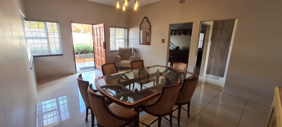 3 Bedroom Property for Sale in Orange Grove Gauteng