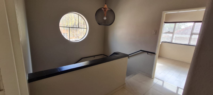 3 Bedroom Property for Sale in Orange Grove Gauteng