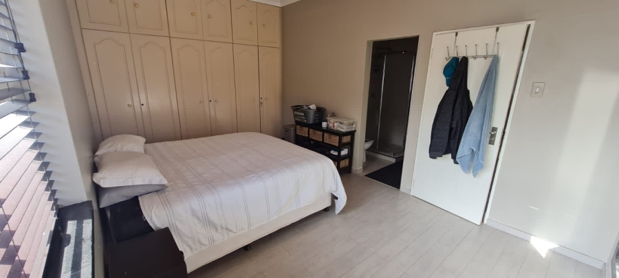 3 Bedroom Property for Sale in Orange Grove Gauteng