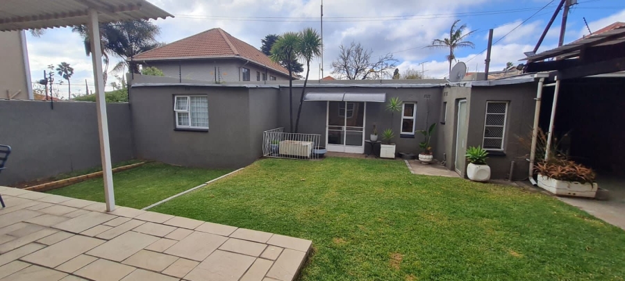 3 Bedroom Property for Sale in Orange Grove Gauteng