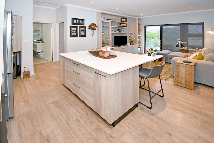 2 Bedroom Property for Sale in Rosebank Gauteng