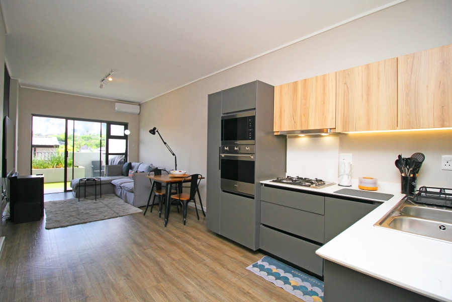 1 Bedroom Property for Sale in Hurlingham Gauteng