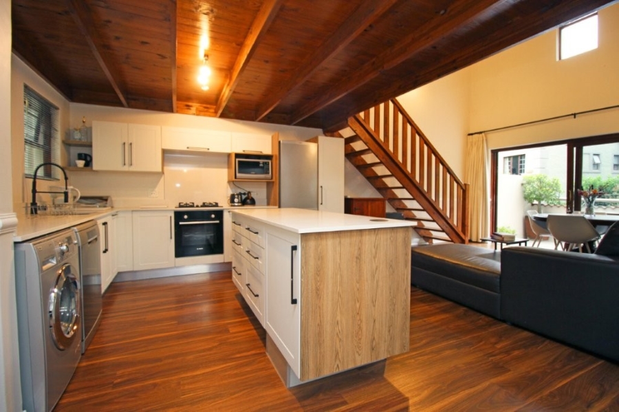 To Let 2 Bedroom Property for Rent in Melrose Gauteng