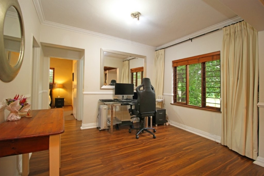 To Let 2 Bedroom Property for Rent in Melrose Gauteng