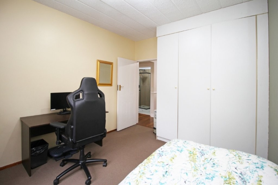 To Let 2 Bedroom Property for Rent in Melrose Gauteng