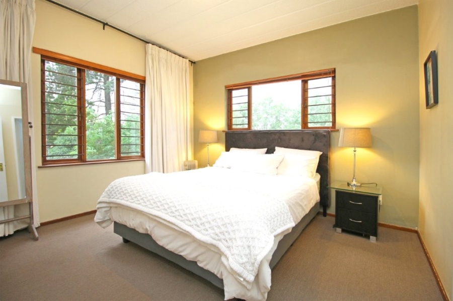 To Let 2 Bedroom Property for Rent in Melrose Gauteng