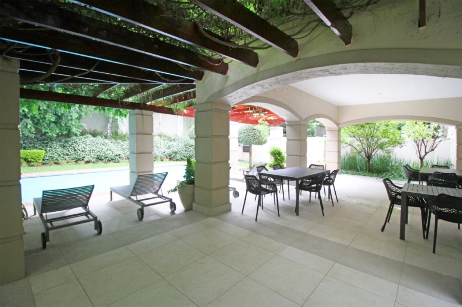 To Let 2 Bedroom Property for Rent in Melrose Gauteng