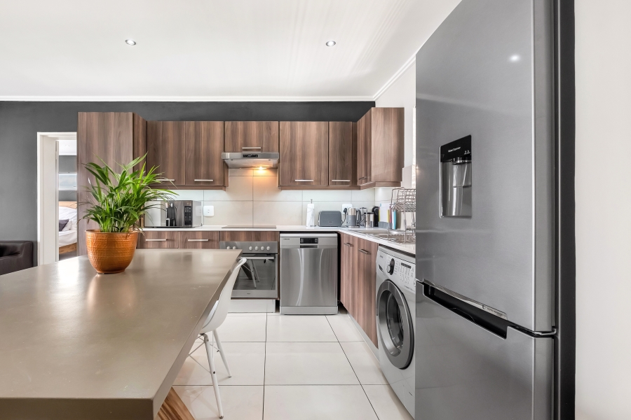 2 Bedroom Property for Sale in Atholl Gauteng