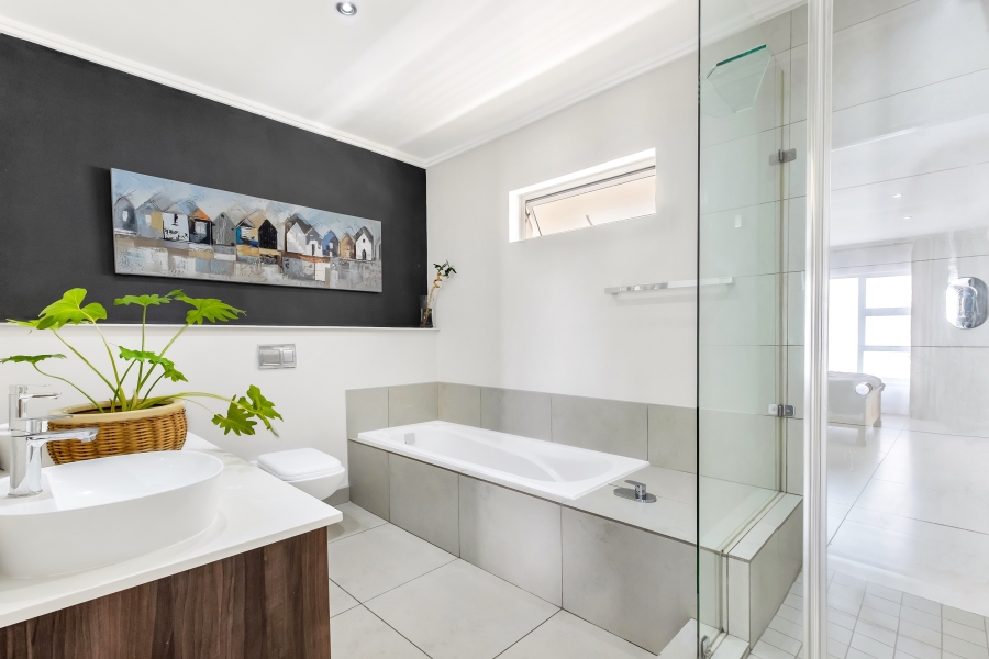 2 Bedroom Property for Sale in Atholl Gauteng