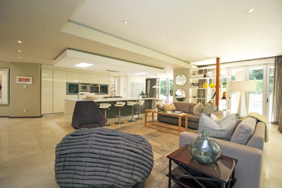 To Let 4 Bedroom Property for Rent in Melrose Gauteng