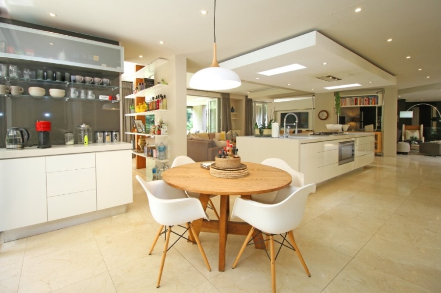 To Let 4 Bedroom Property for Rent in Melrose Gauteng