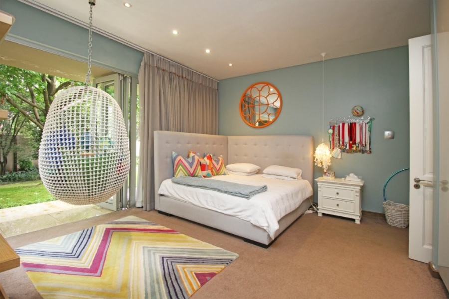 To Let 4 Bedroom Property for Rent in Melrose Gauteng