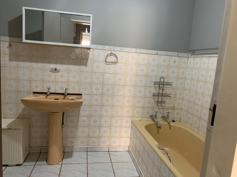 3 Bedroom Property for Sale in Rensburg Gauteng