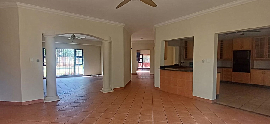 6 Bedroom Property for Sale in Olympus AH Gauteng