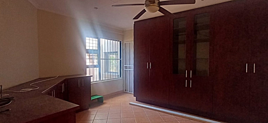 6 Bedroom Property for Sale in Olympus AH Gauteng