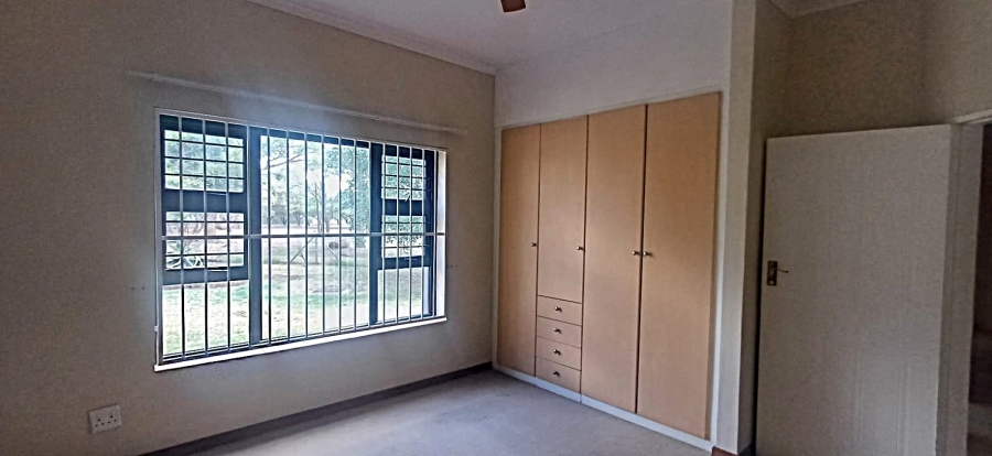 6 Bedroom Property for Sale in Olympus AH Gauteng