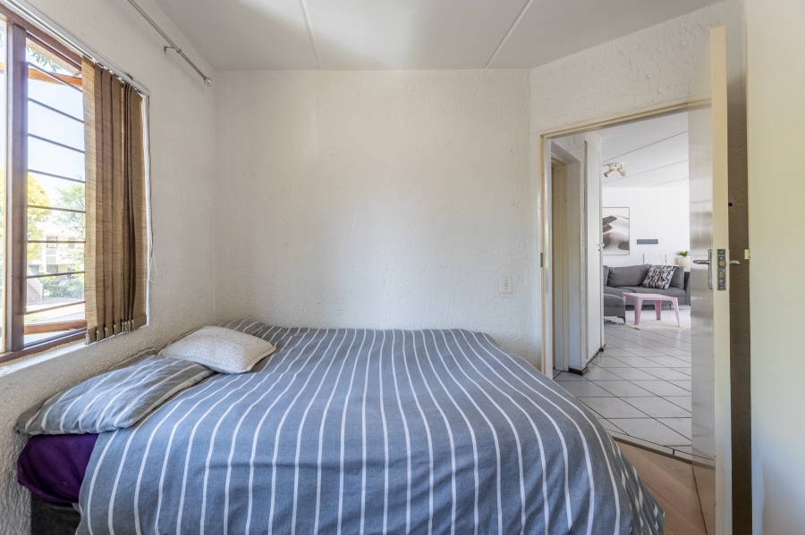 2 Bedroom Property for Sale in Magaliessig Gauteng