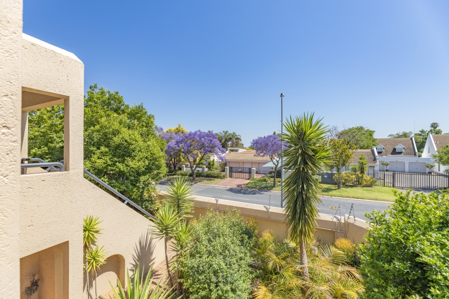 2 Bedroom Property for Sale in Magaliessig Gauteng