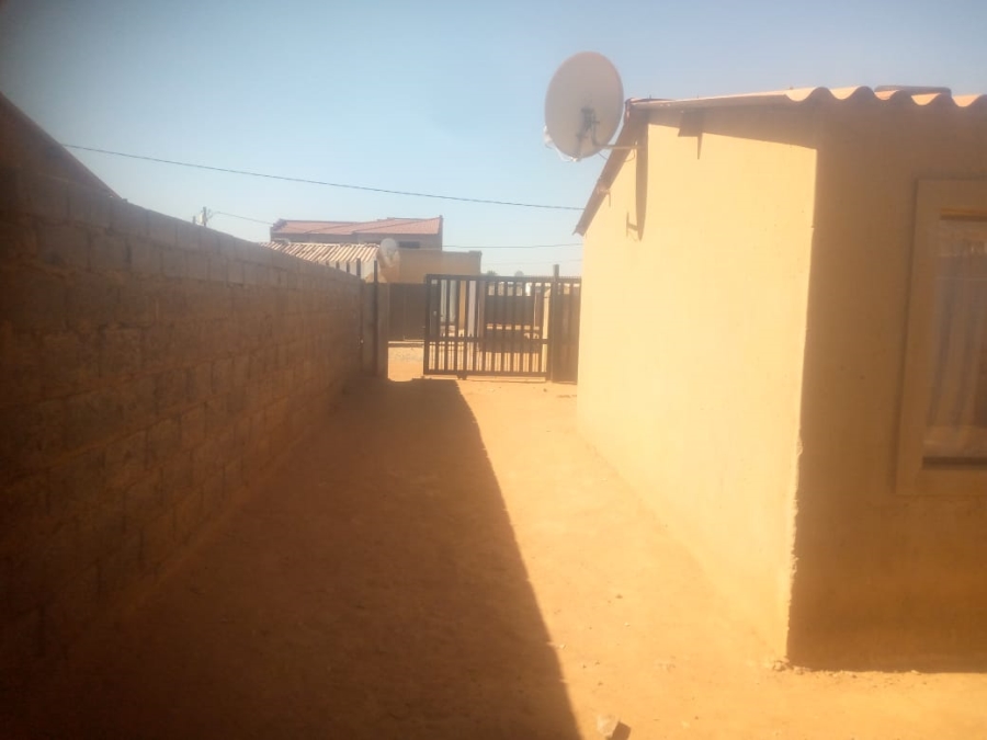 1 Bedroom Property for Sale in Bram Fischerville Gauteng