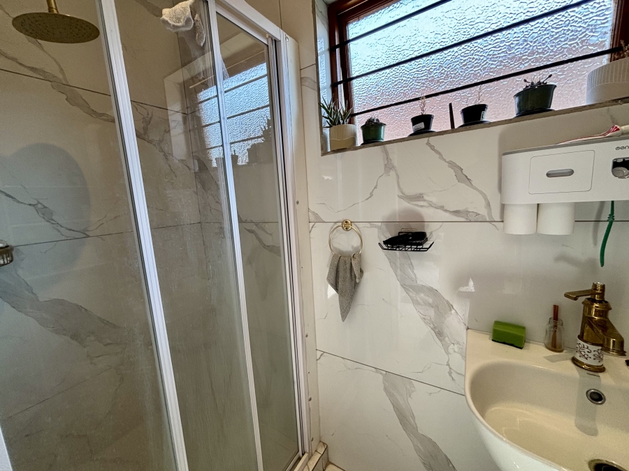 To Let 3 Bedroom Property for Rent in Randpark Ridge Gauteng