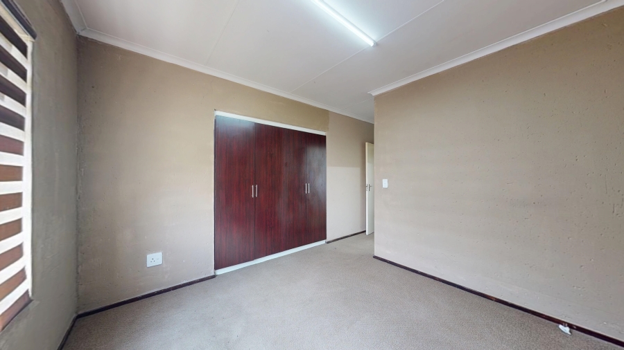 2 Bedroom Property for Sale in Brentwood Gauteng