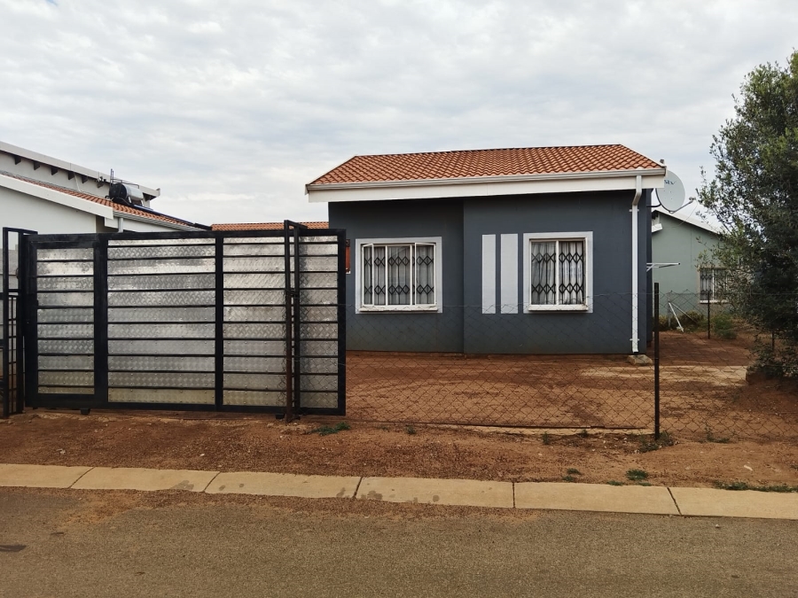 2 Bedroom Property for Sale in Savanna City Gauteng