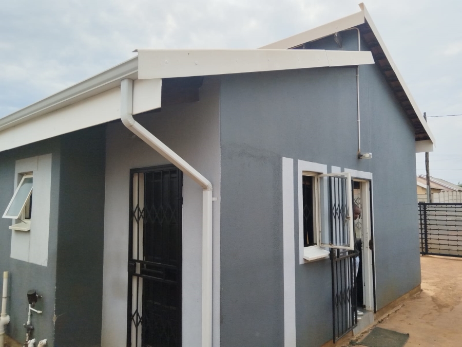 2 Bedroom Property for Sale in Savanna City Gauteng