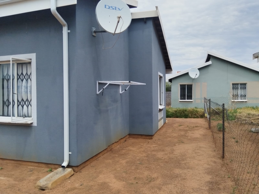 2 Bedroom Property for Sale in Savanna City Gauteng