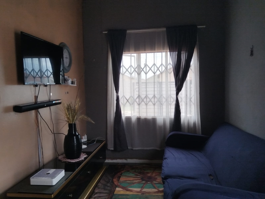 2 Bedroom Property for Sale in Savanna City Gauteng