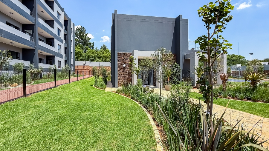 2 Bedroom Property for Sale in Glen Austin Gauteng