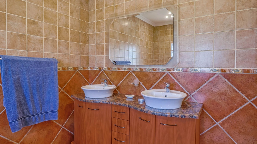 5 Bedroom Property for Sale in Irene Farm Villages Gauteng