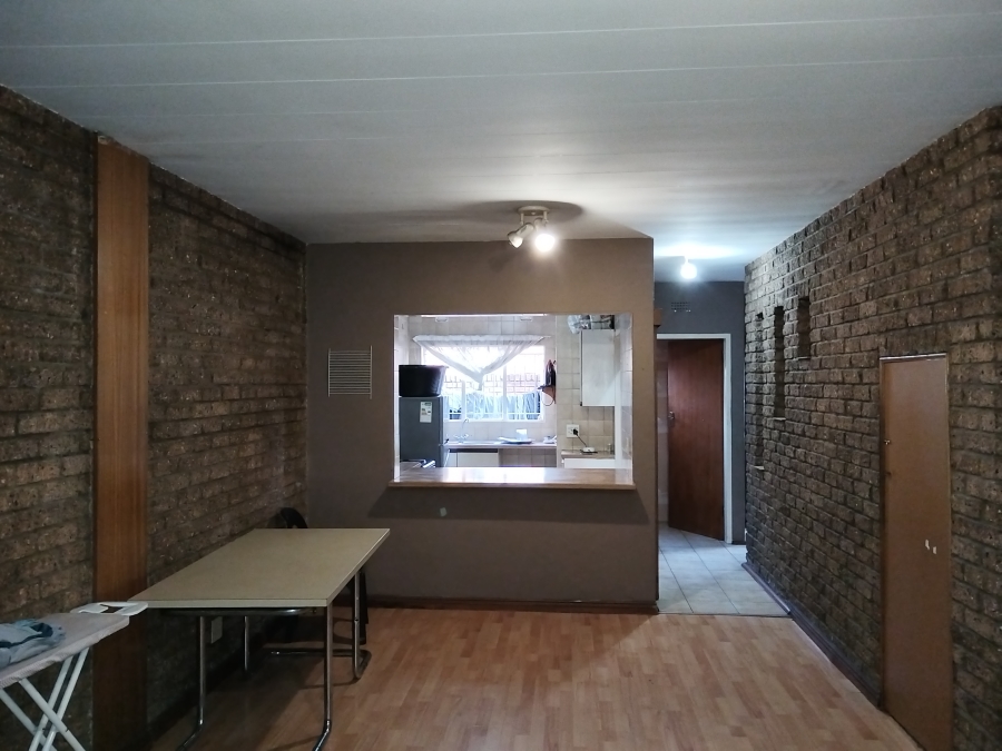 2 Bedroom Property for Sale in Vereeniging Gauteng