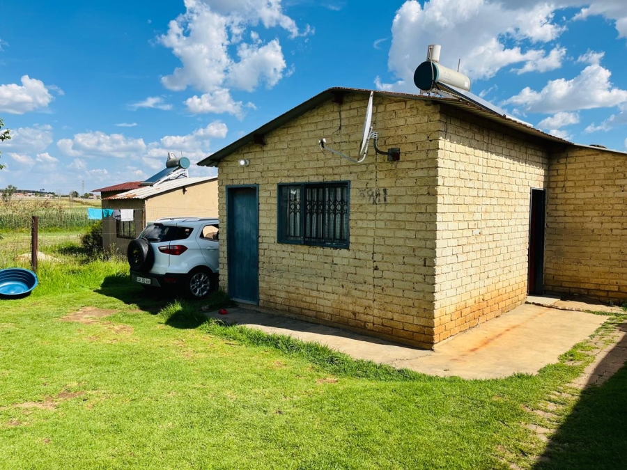 2 Bedroom Property for Sale in Tshepisong Gauteng