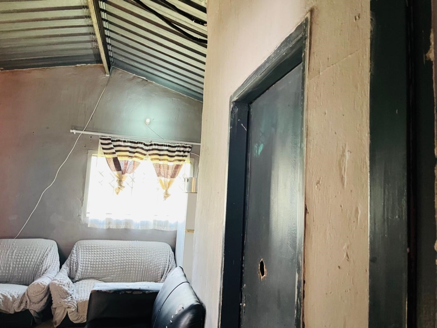 2 Bedroom Property for Sale in Tshepisong Gauteng