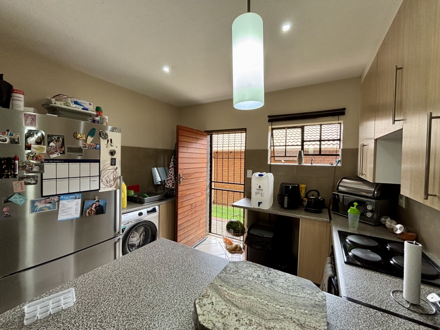 To Let 2 Bedroom Property for Rent in Sagewood Gauteng