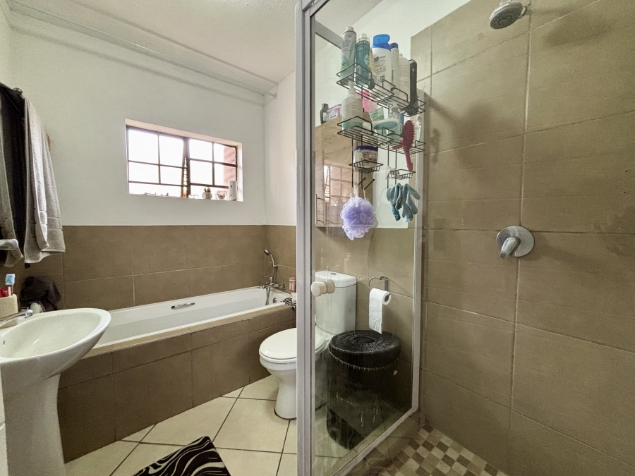 To Let 2 Bedroom Property for Rent in Sagewood Gauteng