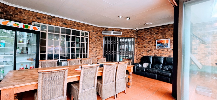 4 Bedroom Property for Sale in Three Rivers East Gauteng