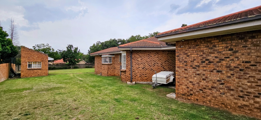 4 Bedroom Property for Sale in Three Rivers East Gauteng