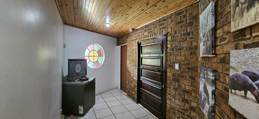 4 Bedroom Property for Sale in Three Rivers East Gauteng