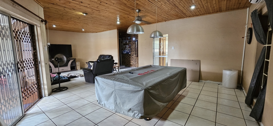 4 Bedroom Property for Sale in Three Rivers East Gauteng