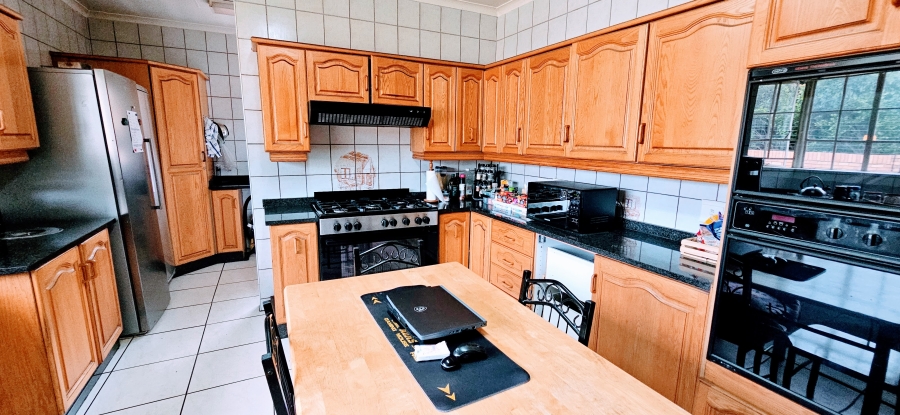 4 Bedroom Property for Sale in Three Rivers East Gauteng