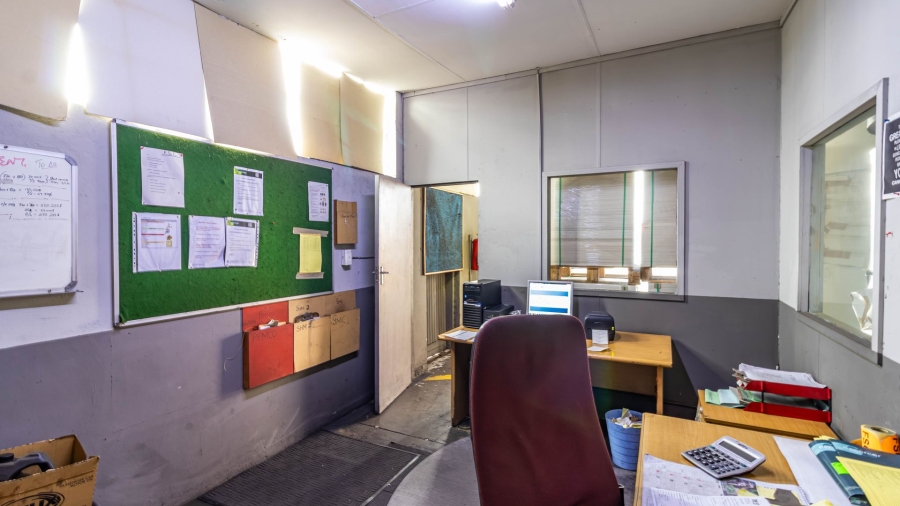 Commercial Property for Sale in Steeledale Gauteng