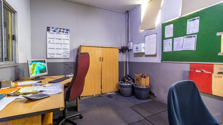 Commercial Property for Sale in Steeledale Gauteng